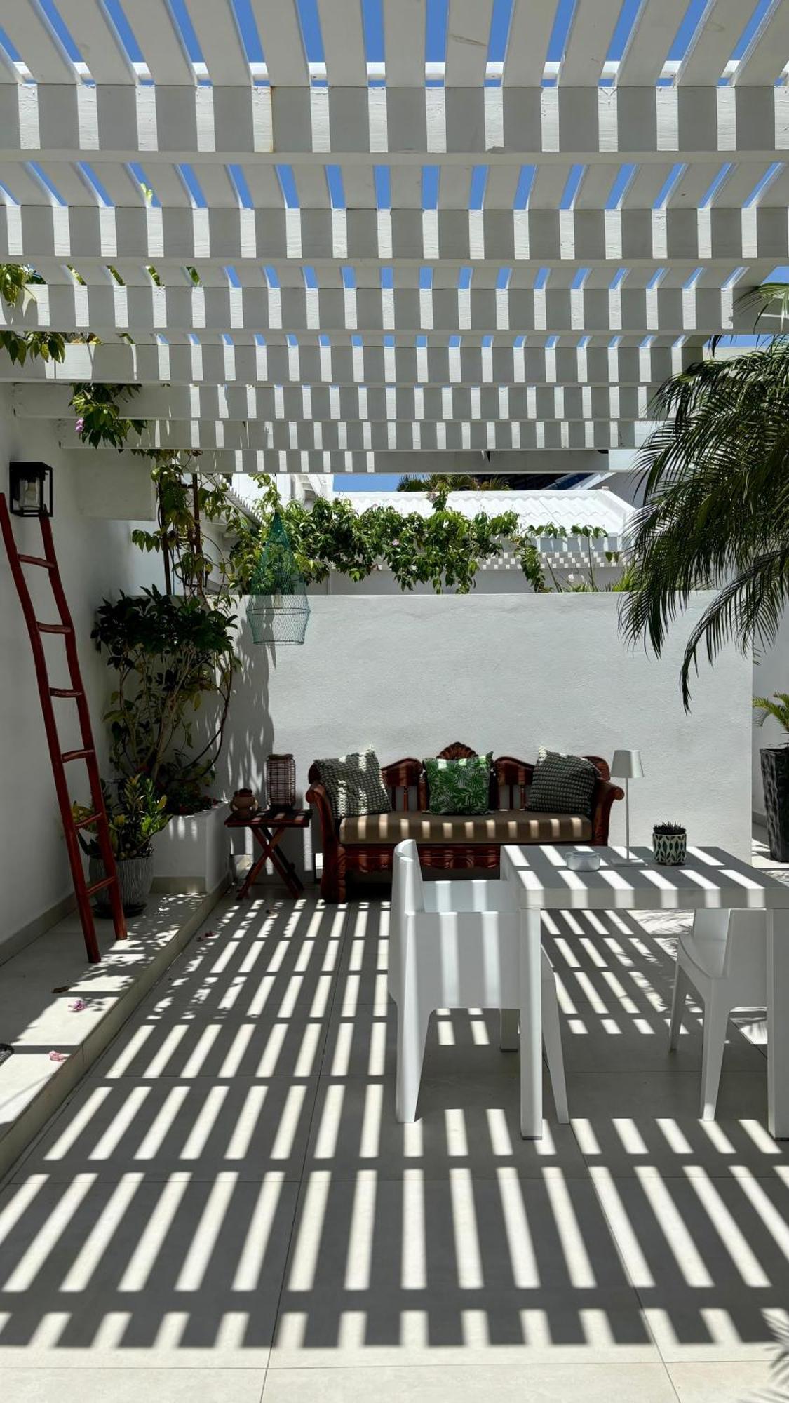 Movida Inn Aruba Palm Beach Exterior foto
